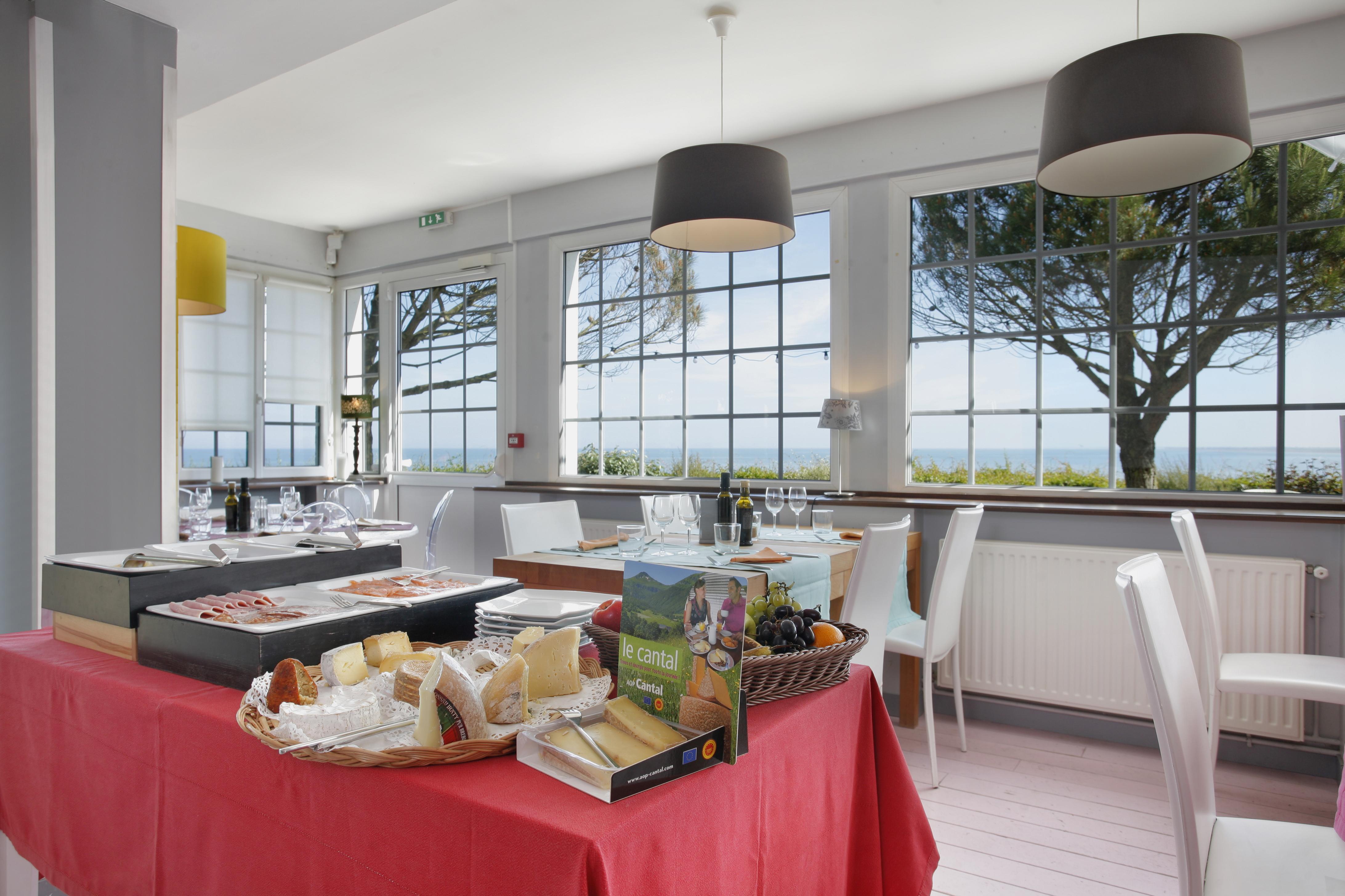 The Originals Hotel Le Cise Restaurant Chambres Et Suites Ault Esterno foto